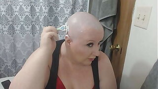 Sexy Mature  Submissive Camgirl TheSweetSav Shaving Her Head Smooth